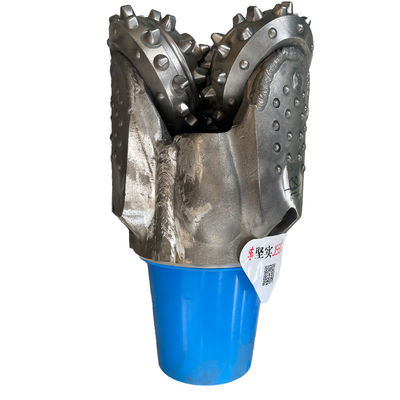 Ηλεκτρικό εργοστάσιο 7 7/8 ιντσών IADC537 Tricone Rock Bit για την γεωτρική πετρελαϊκών πηγών
